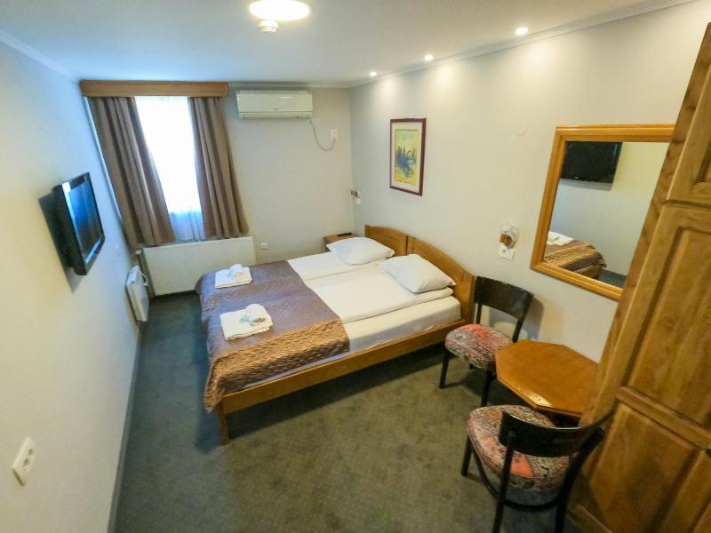 Pansion Stari Grad - image 11