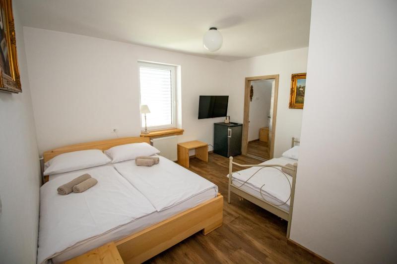 Comfort Quadruple Room image 1