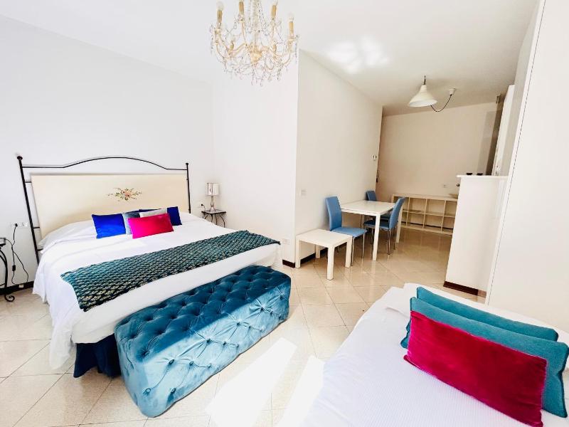 Studio Apartment without Balcony image 1