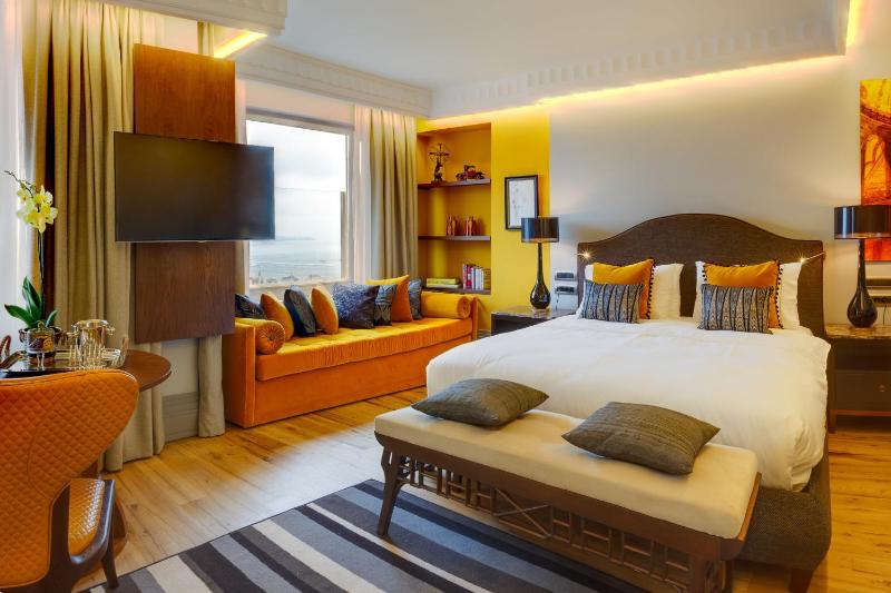 Deluxe Double Room with Sea View image 4