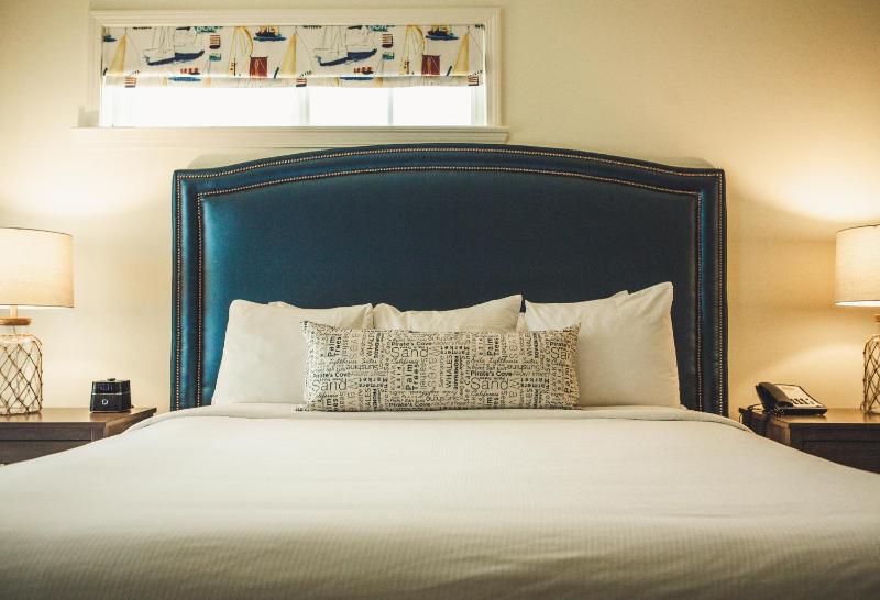 King Suite with Park View image 4