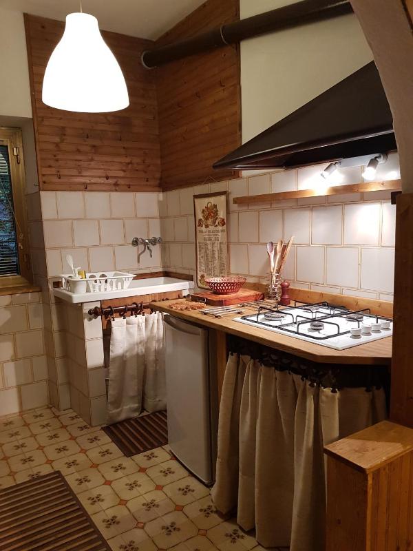 One-Bedroom Apartment image 2