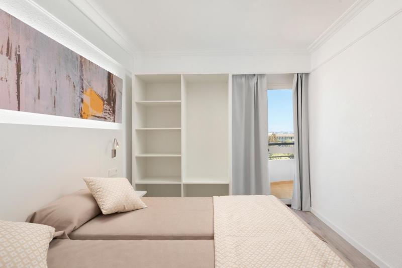 Apartment image 4