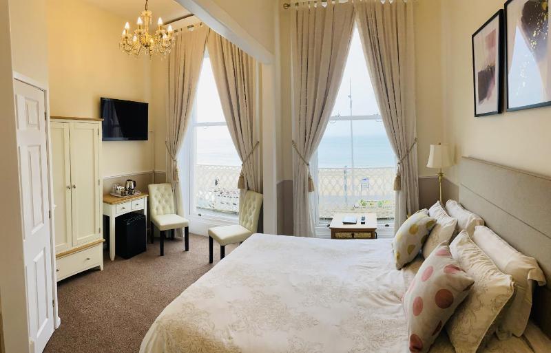 Superior King Room image 1