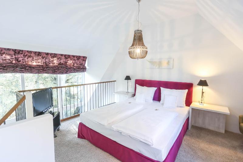 Superior Double Room image 1