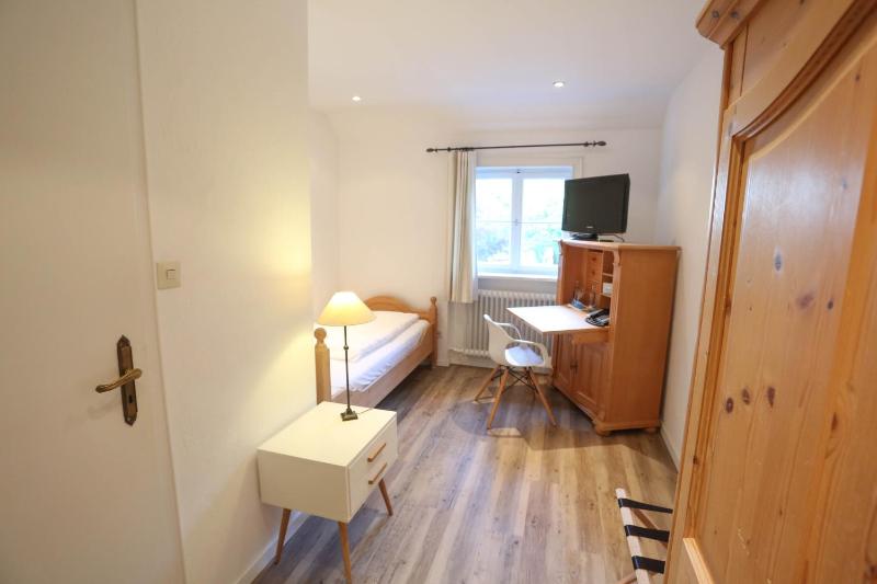 Economy Single Room image 3