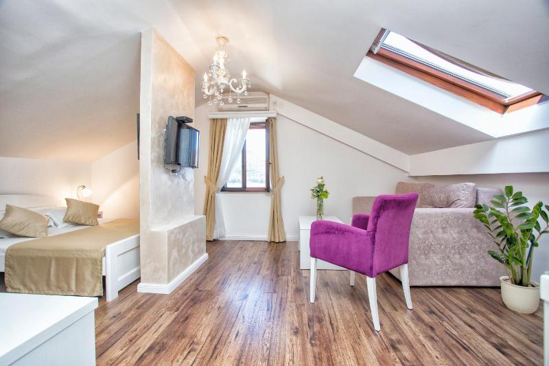 Comfort Double Room with Sea View image 1