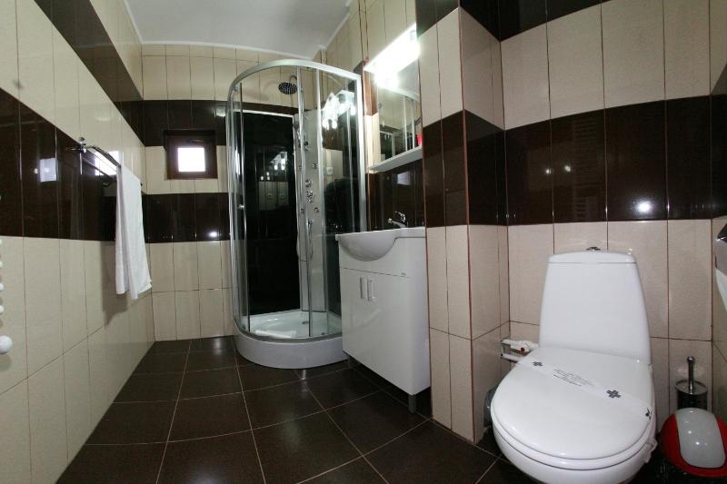 Comfort Triple Room image 3
