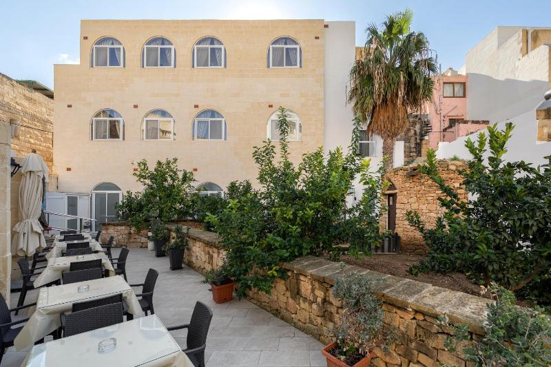 Apartment with Sea View image 3
