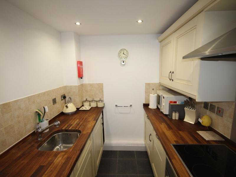 Apartment 2 - Ground Floor image 4