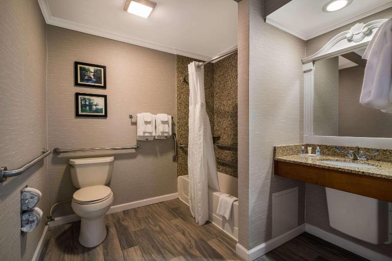 King Room - Disability Access/Non-Smoking image 2