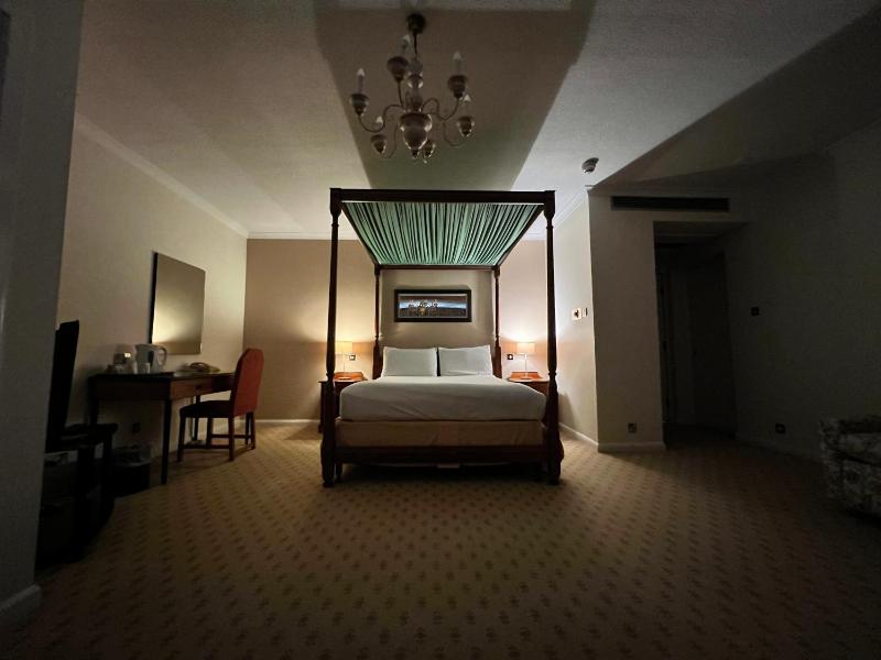 Double Room with Four Poster Bed image 1
