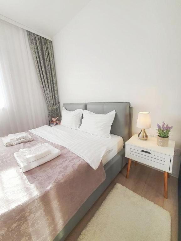 Sunrise apartment - Central 2 Bedrooms & free parking - image 15