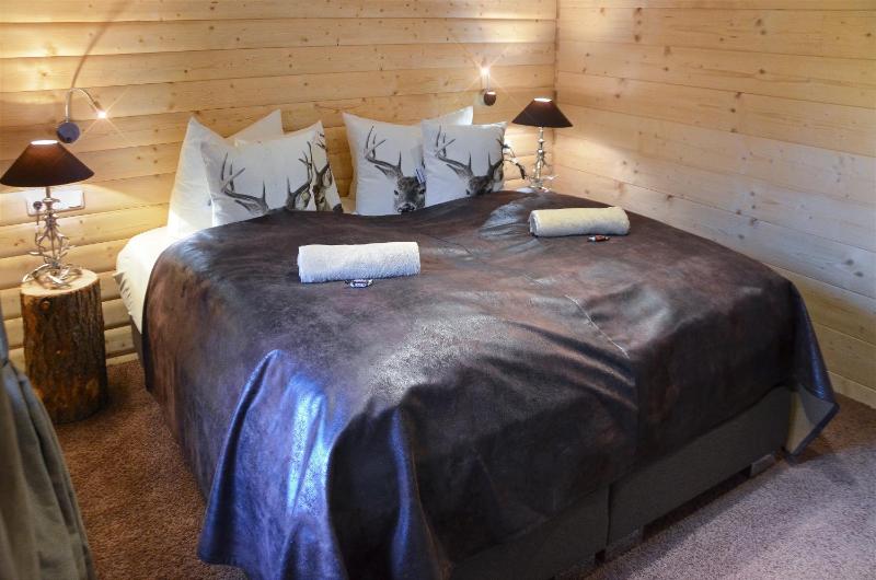 Deluxe chalet at the natural pool image 3