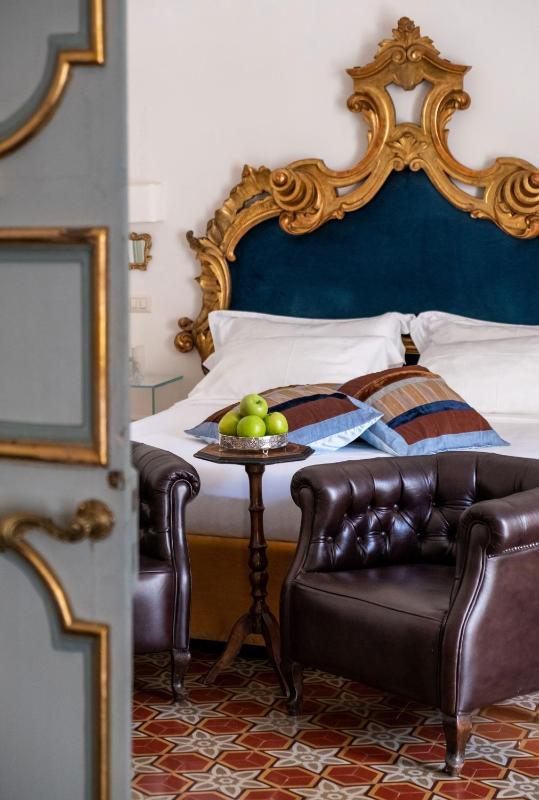 Junior Suite with Terrace image 4