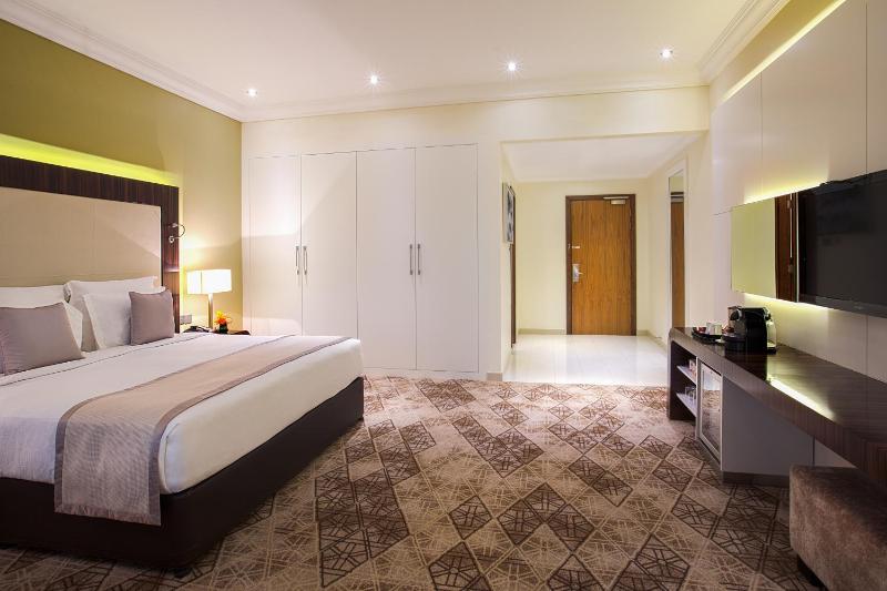 Deluxe Double Room image 1