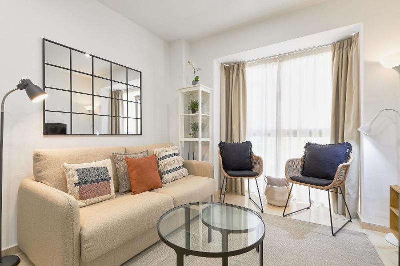 Hanna Apartment in Malaga by Solaga Holiday Homes - image 5