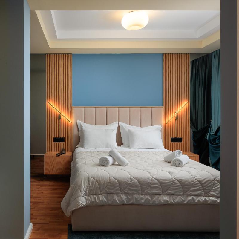 Double Room Side Sea View image 4