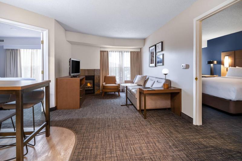 Two-Bedroom Suite image 1