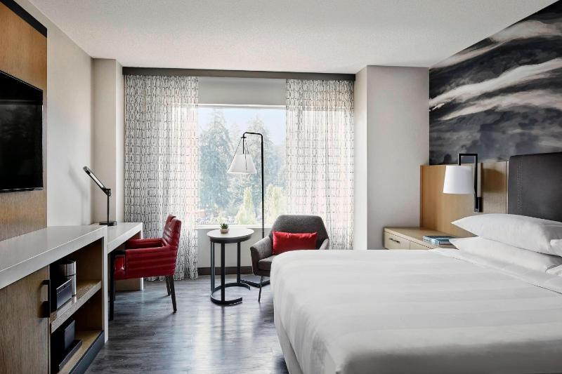 King Room image 3