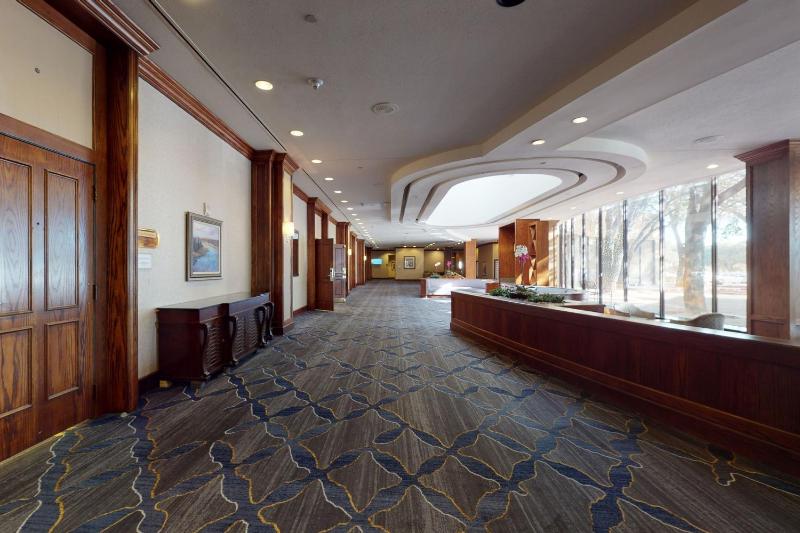 Austin Southpark Hotel - image 4