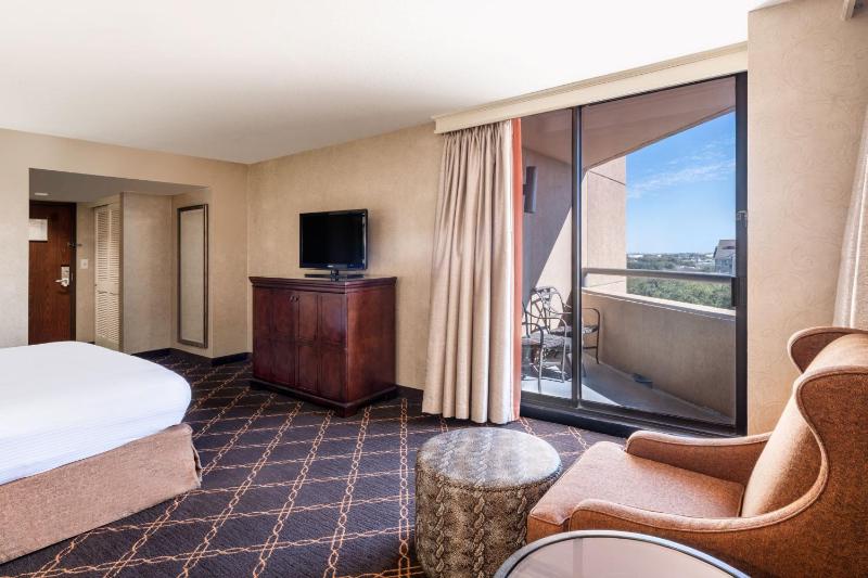 Austin Southpark Hotel - image 11