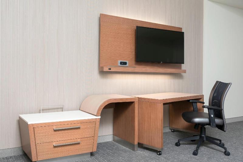 King Room image 3
