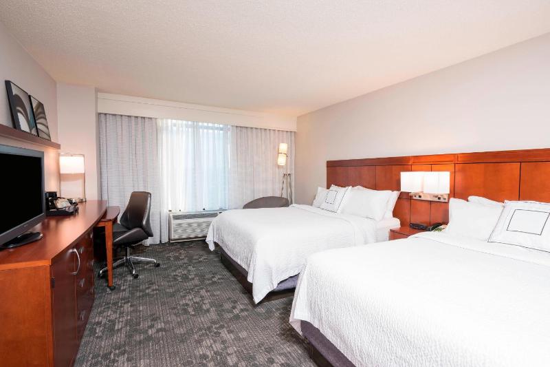 Courtyard by Marriott Louisville Downtown - image 23