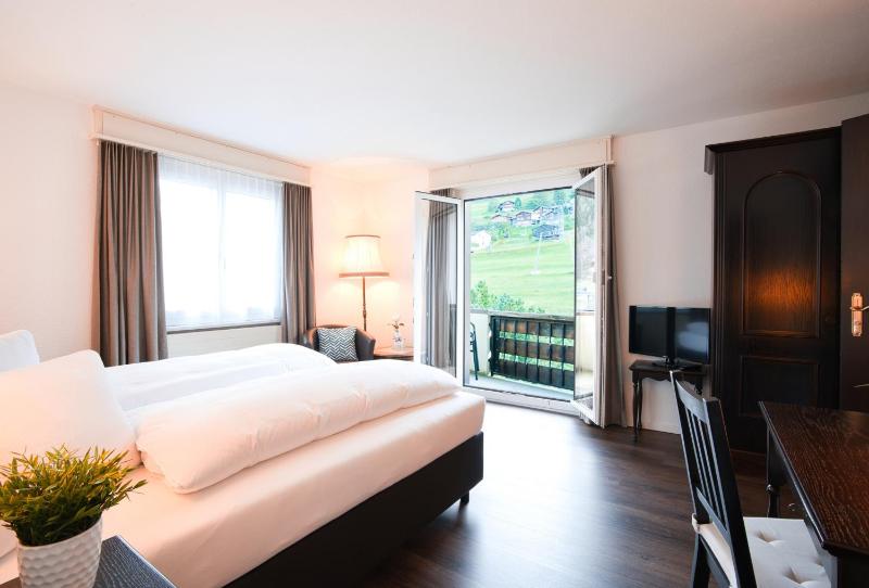 Standard Double Room image 1