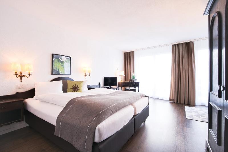 Comfort/Baroque Double Room image 1