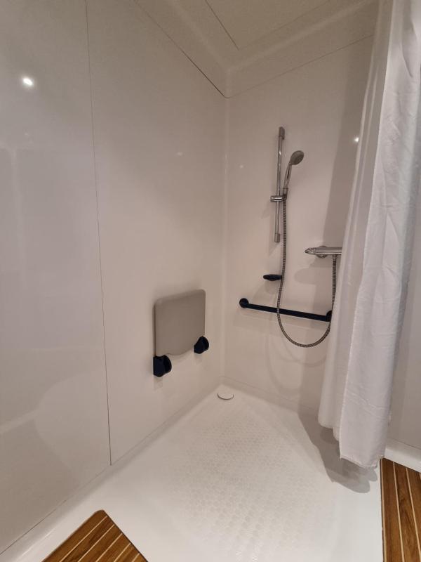Double Room - Disability Access image 4