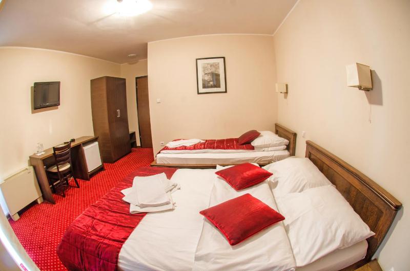Double Room with Balcony image 2