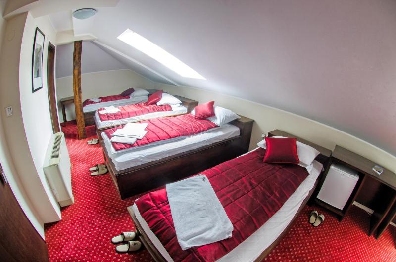 Deluxe Twin Room image 2