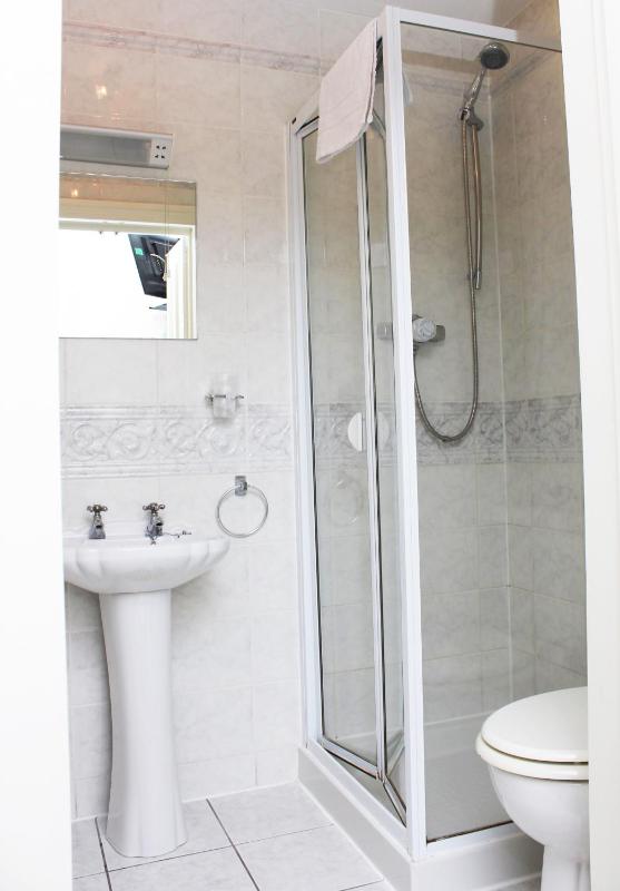 Small Double Room image 1