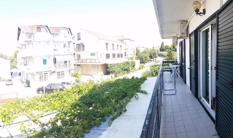 Apartment with Balcony image 4