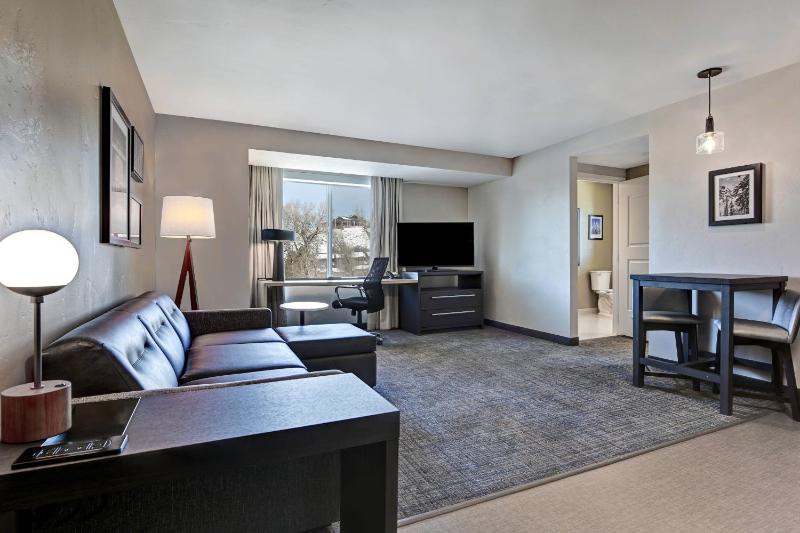 One-Bedroom King Suite with Sofa Bed image 1