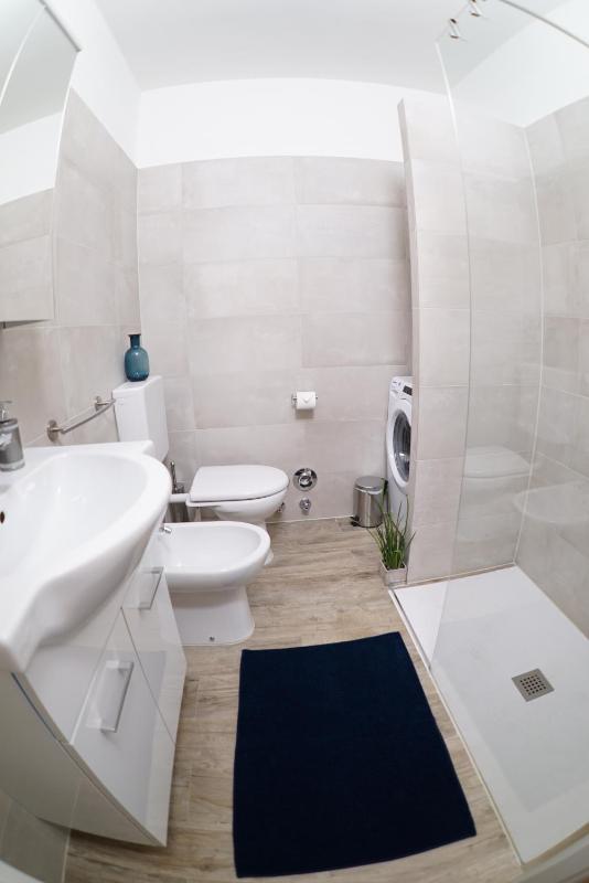 Studio Apartment image 3