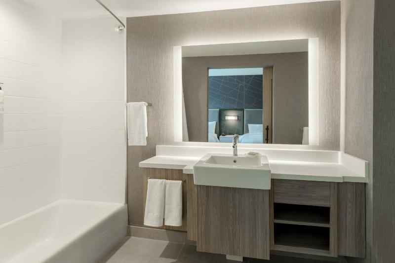 King Suite with Trundle Bed image 3