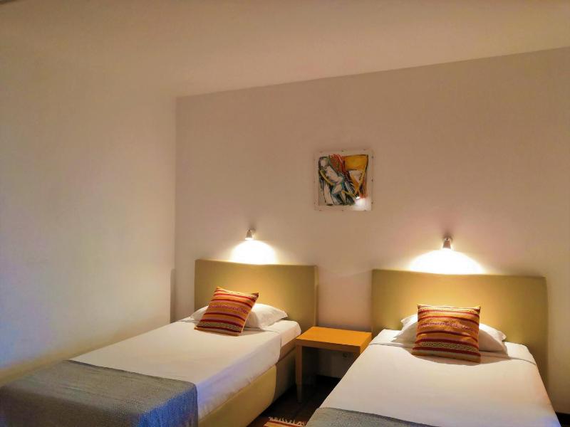 One-Bedroom Apartment image 3
