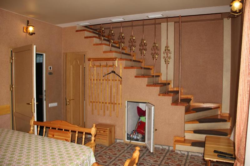 Family Room image 1
