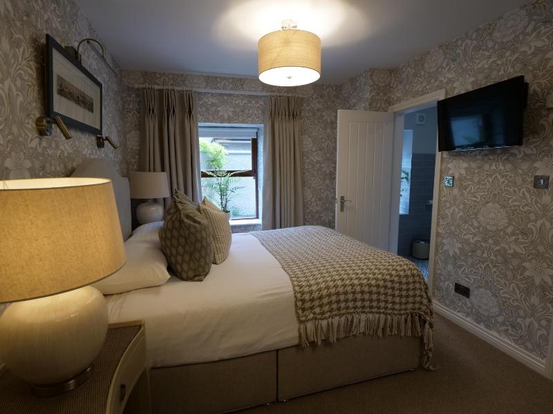 Superior Double Room image 2