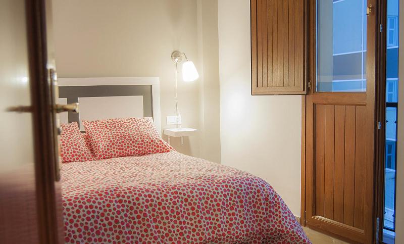 One-Bedroom Apartment image 1