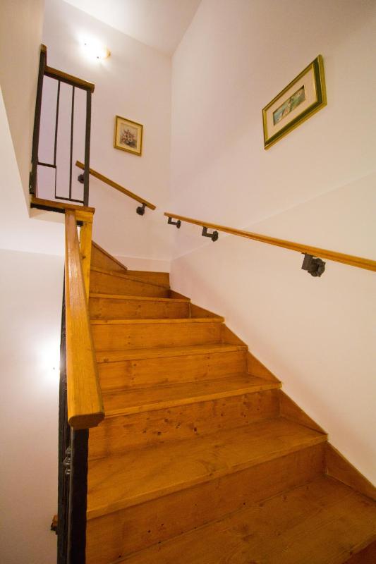 One-Bedroom Apartment with Balcony image 4