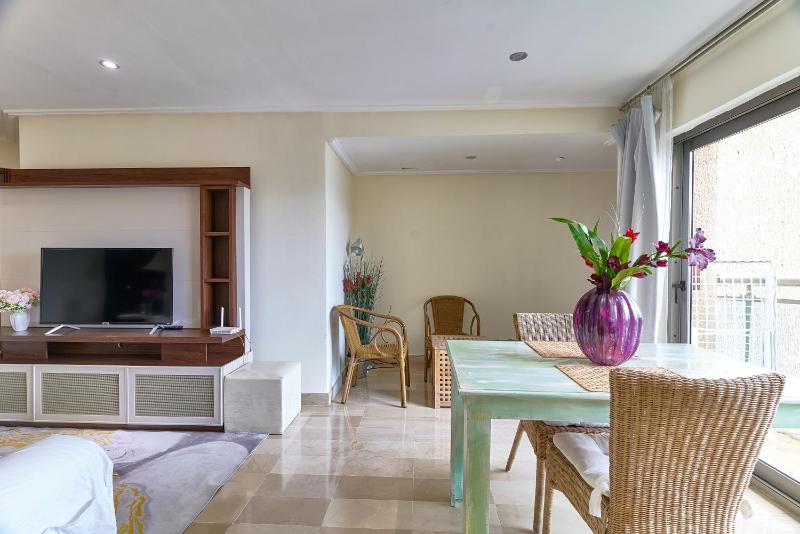 Exquisite Oceanfront Suite - image 12