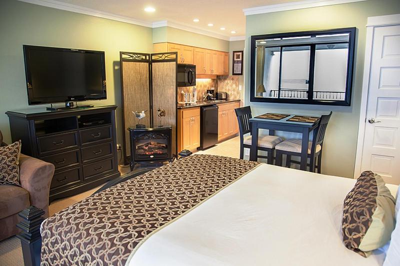 Inn at Spanish Head Resort Hotel - image 23