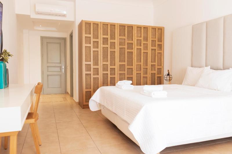 Superior Double Room image 4