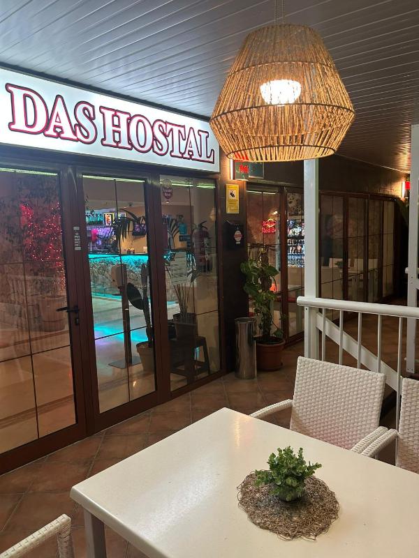 Das Hostal - image 32