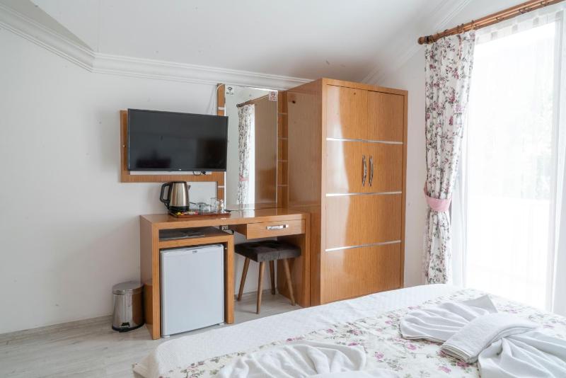 Suite with Balcony image 1