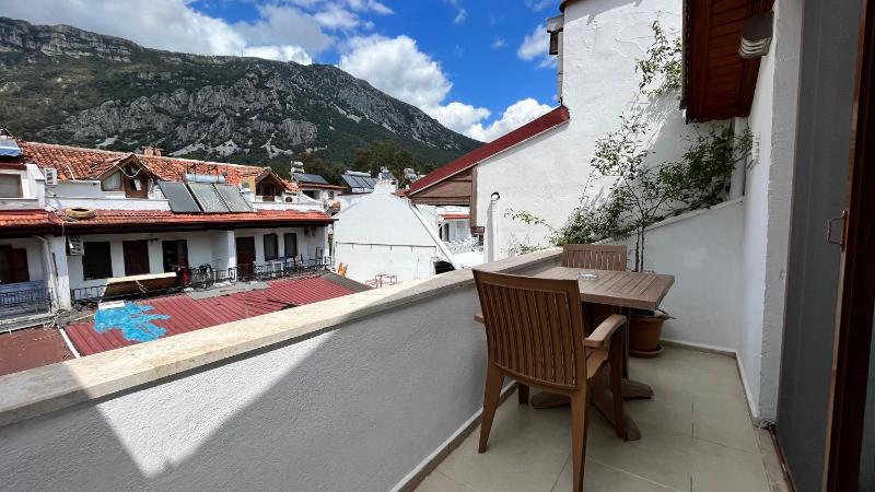 Suite with Balcony image 3