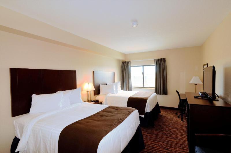 Standard Queen Room image 2